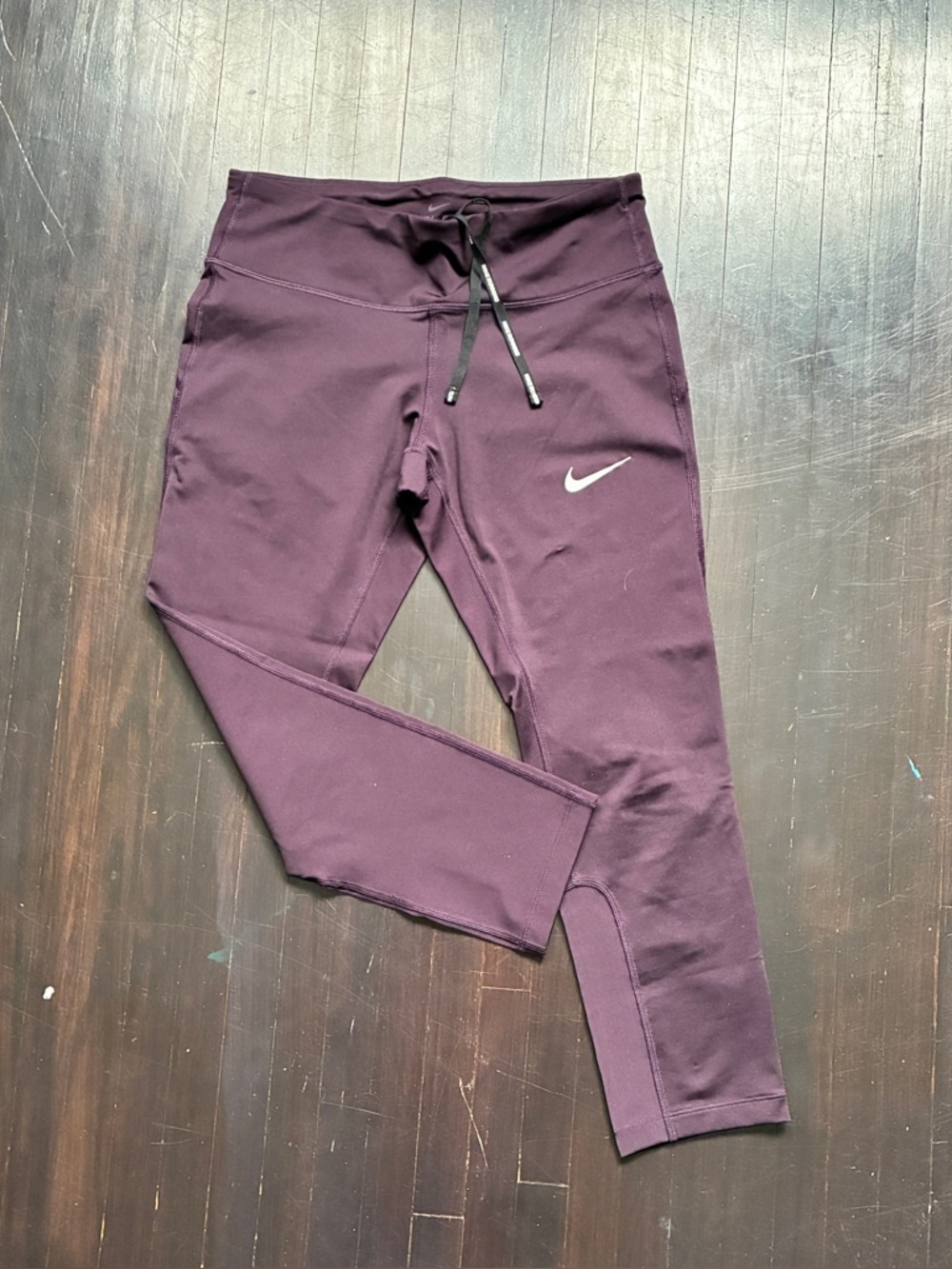 Nike Dri-Fit Women’s Plum Purple Cropped Leggings, size small